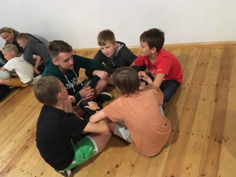 Nometne Cīnītāji un meklētāji